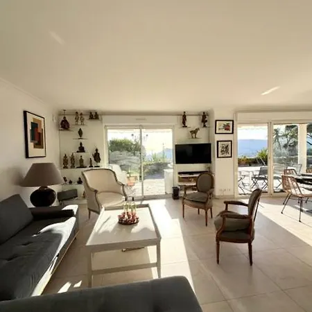 Les Amandines 110 M2 Swimming Pool, Sea View Air Conditioning * Mandelieu