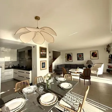 Les Amandines 110 M2 Swimming Pool, Sea View Air Conditioning