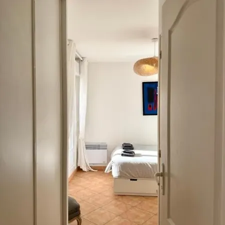 Les Amandines 110 M2 Swimming Pool, Sea View Air Conditioning Vila