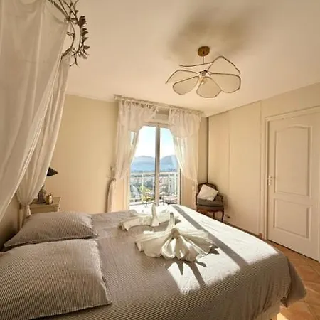 Les Amandines 110 M2 Swimming Pool, Sea View Air Conditioning