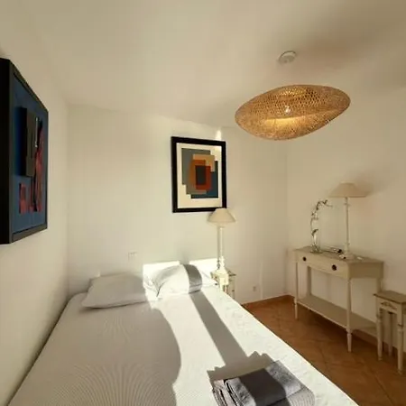 Les Amandines 110 M2 Swimming Pool, Sea View Air Conditioning