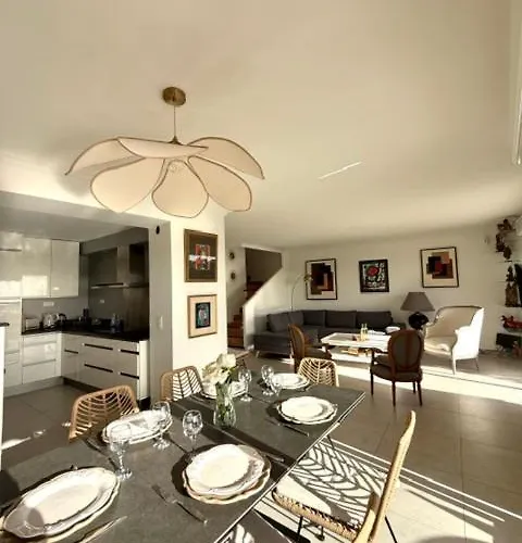 Les Amandines 110 M2 Swimming Pool, Sea View Air Conditioning