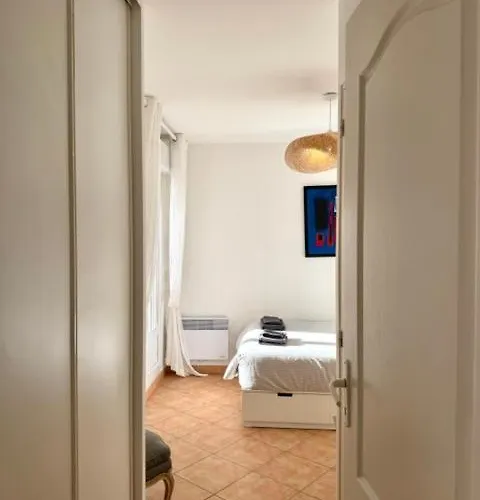 Les Amandines 110 M2 Swimming Pool, Sea View Air Conditioning Villa