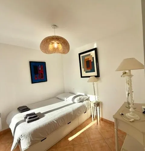 Les Amandines 110 M2 Swimming Pool, Sea View Air Conditioning Mandelieu